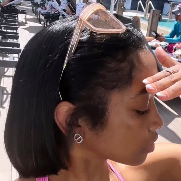 Meet your Posher - Picture 1 of 1